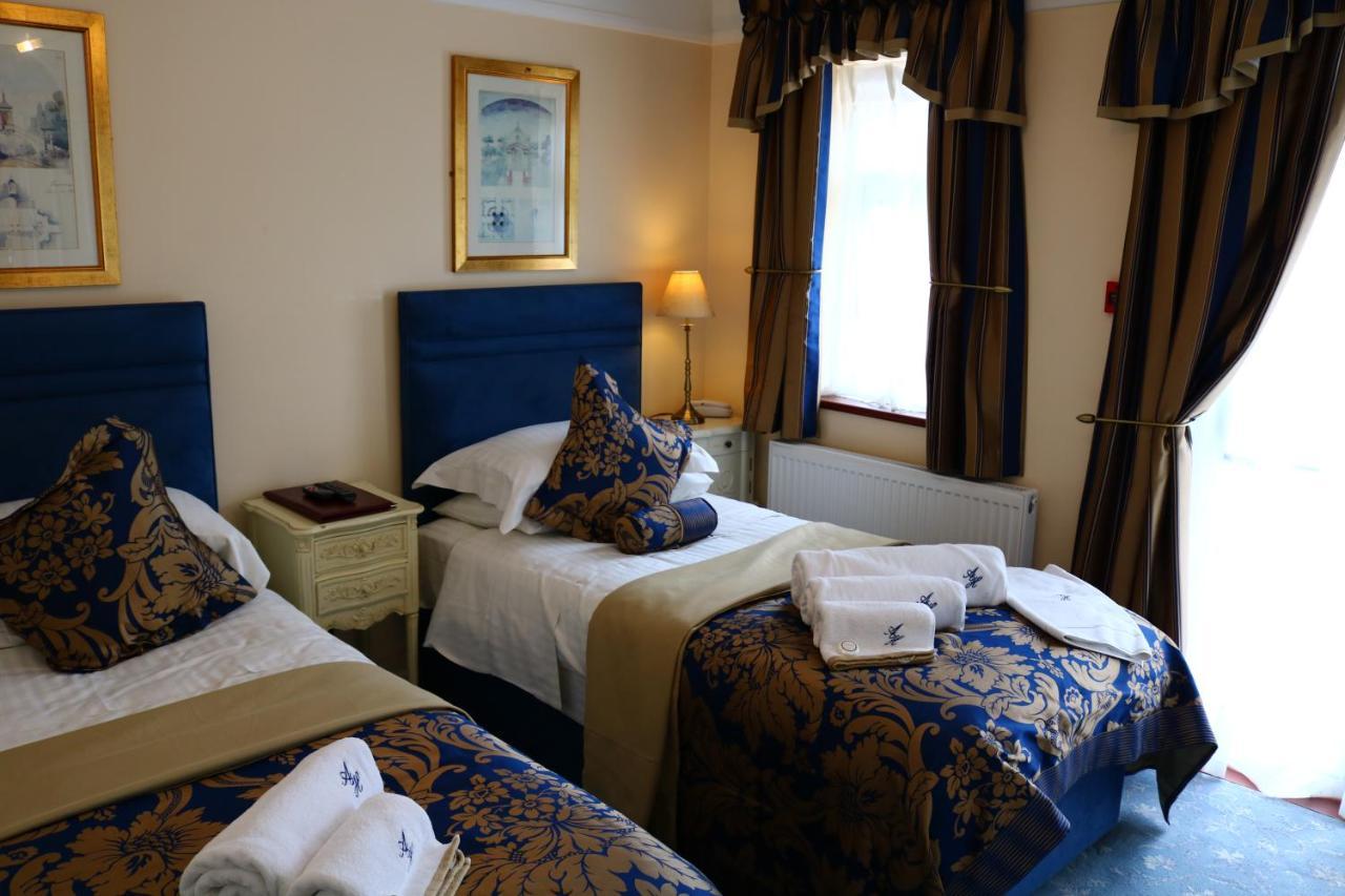 Abbington Hotel Stevenage Exteriör bild